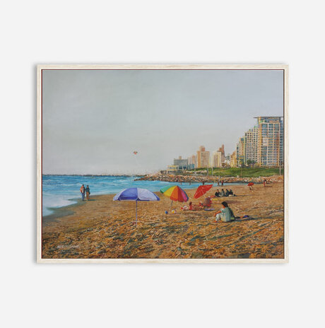 Beach umbrellas on Tel Aviv beach / Nurit Shany